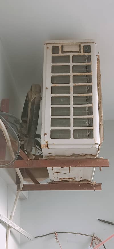 Haier company good condition 1.5 ton