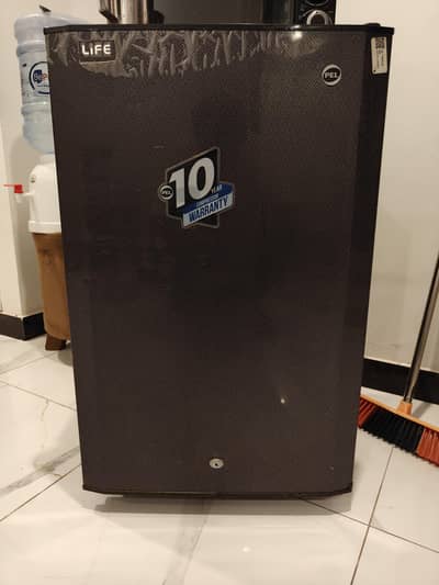 PEL Life Pro Mini Refrigerator
