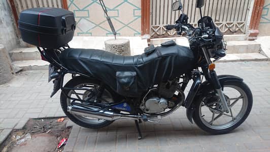 Suzuki GS 150 SE Touring Bike