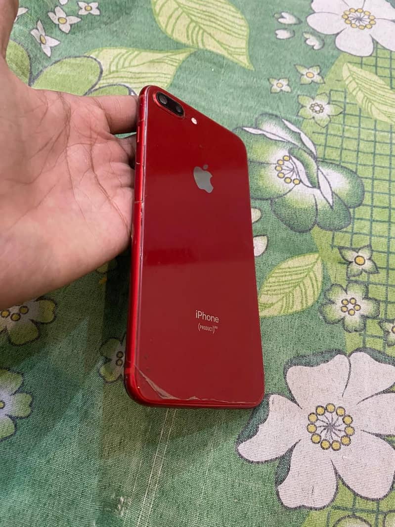 Apple iPhone 8 Plus 1