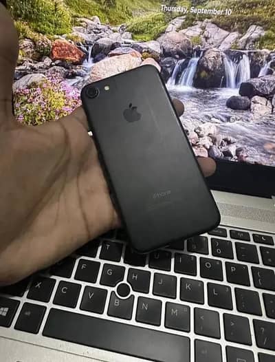 iPhone 7 PTA Approved