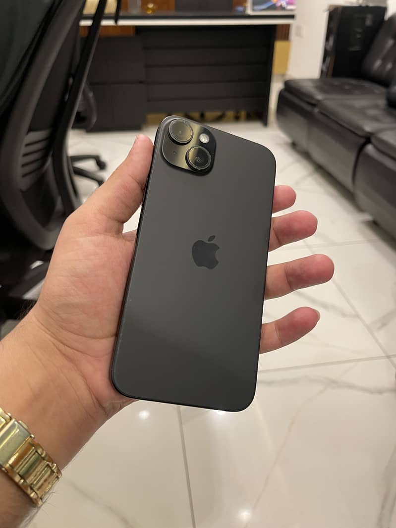 Apple iPhone 15 plus 1