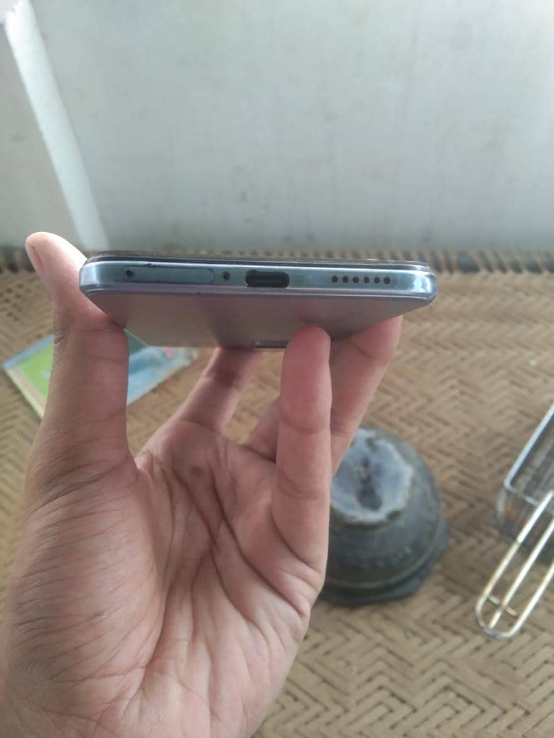 Vivo V21 5