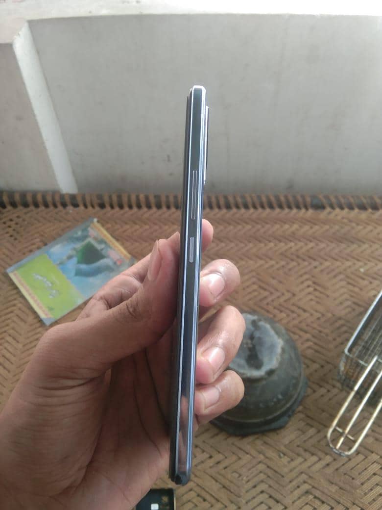 Vivo V21 9