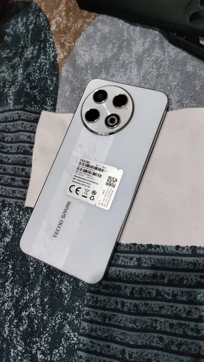 Tecno SPARK 30 Pro