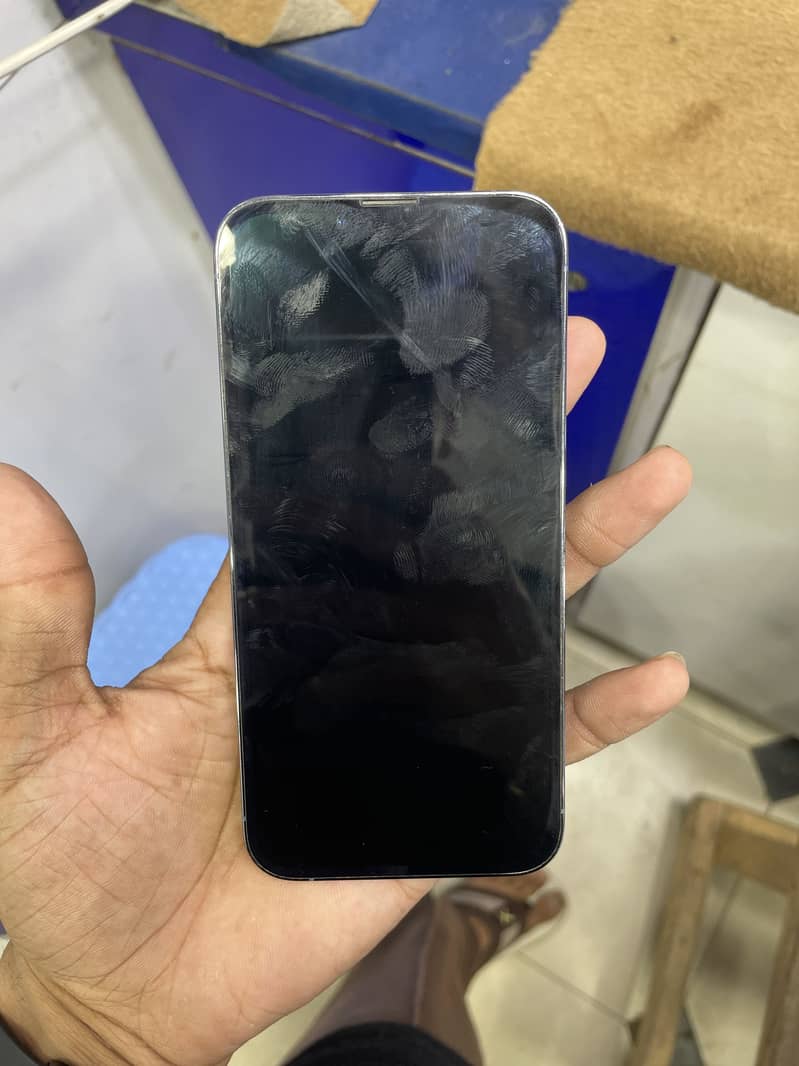 Apple iPhone 13 Pro 1