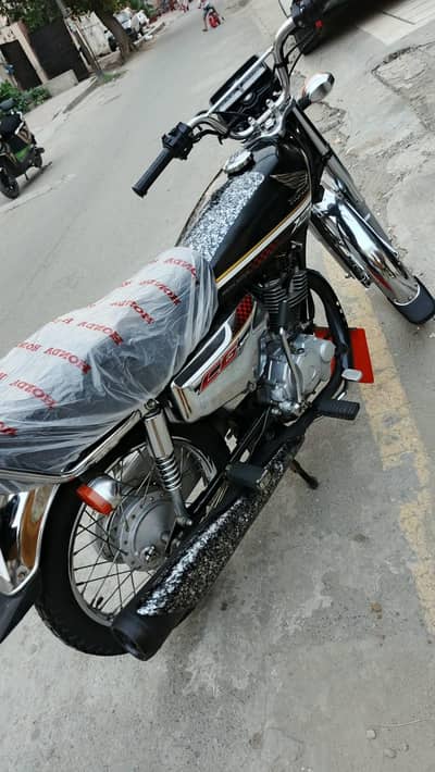 Honda 125 special edition Model 2025 Good Condition home Use