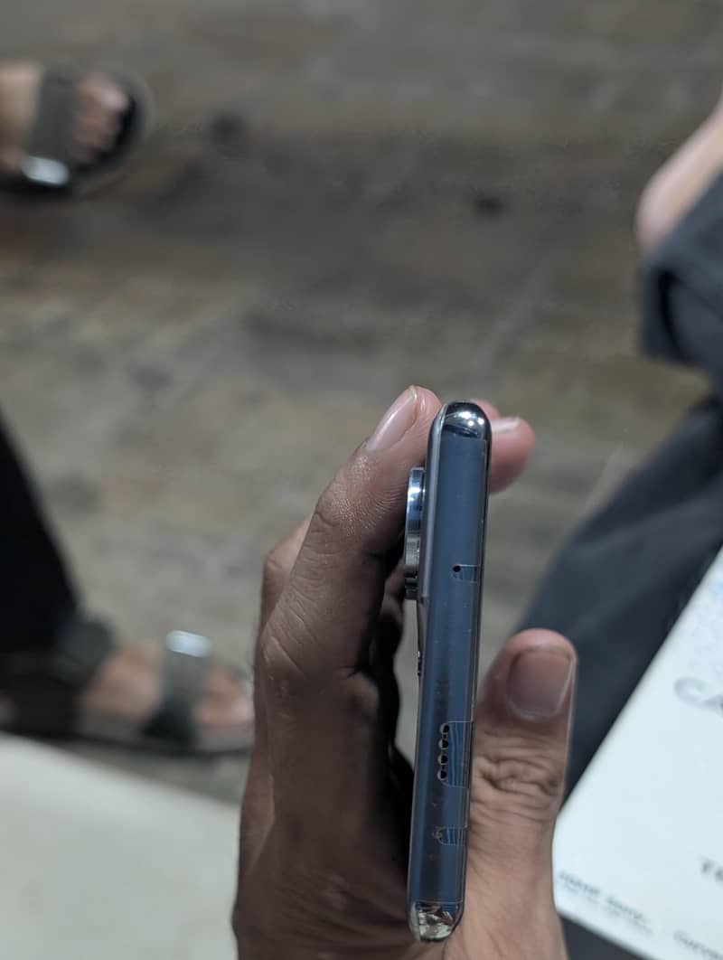 Tecno CAMON 40 Pro 7