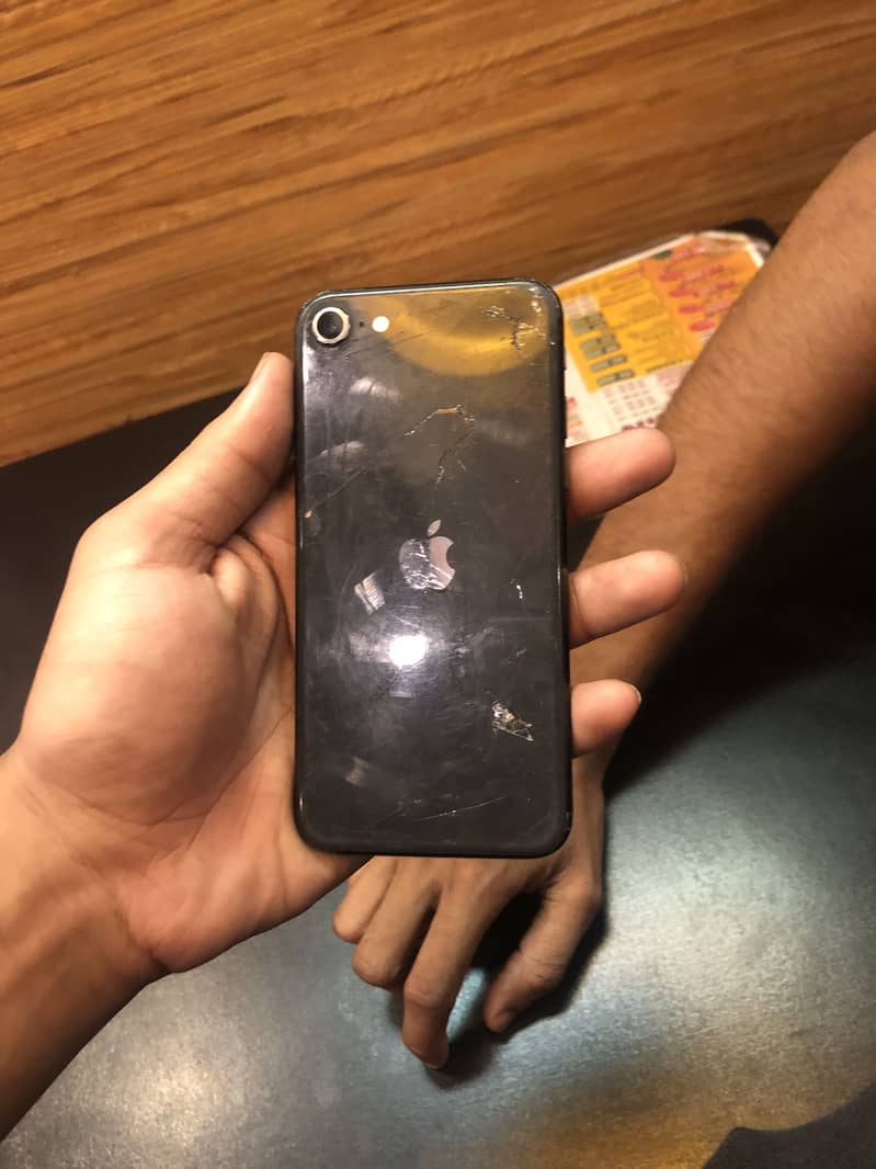 Apple iPhone SE 3
