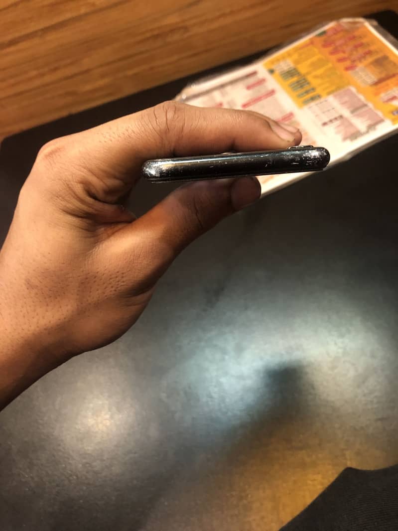 Apple iPhone SE 7