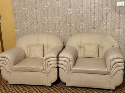 Leather sofa set (5 seater)