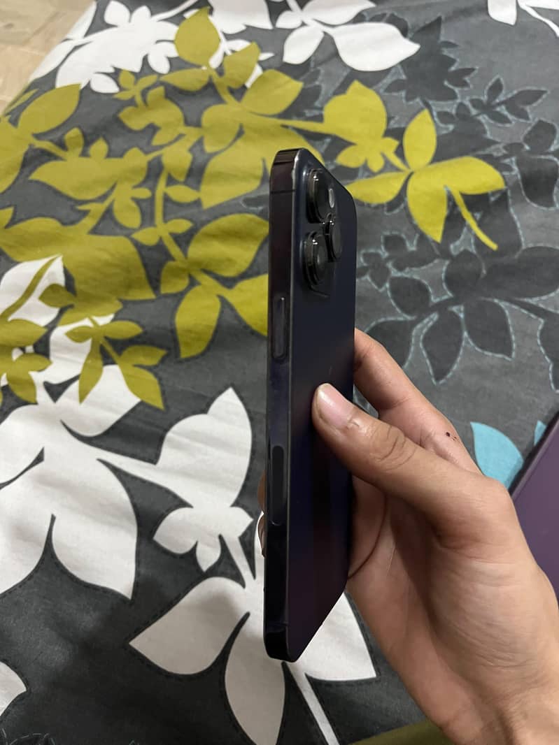 Apple iPhone 14 Pro 1