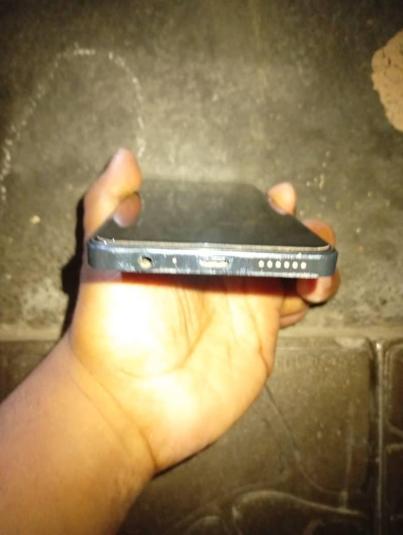 Tecno CAMON 20 Pro 0