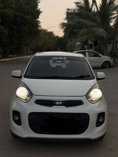 URGENT SALE KIA PICANTO AUTOMATIC 202 MODEL WHITE COLOUR 1 pcs touchup