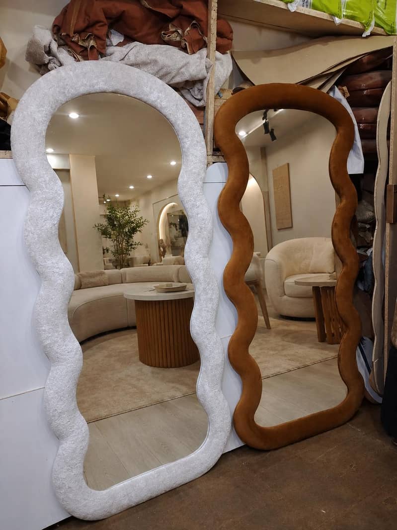 selfie Mirror cushion frames 4