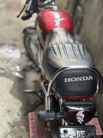 Honda 70 all okay bike fist hand firt owner