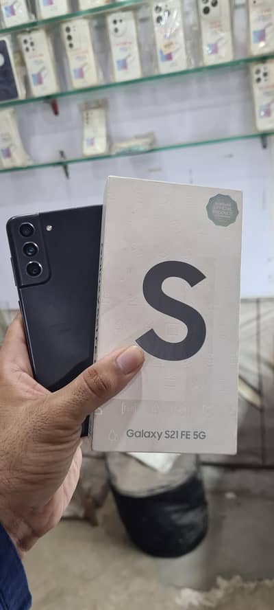 Samsung Mobile S21 FE 8GB 256GB LINE OFFICIAL PTA WITH BOX 03281010987