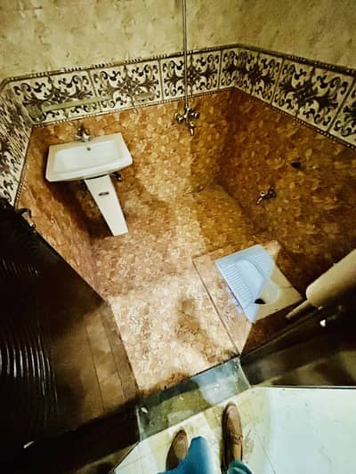 10 Marla Double story house for Rent at sabzazar near to main Fori Rabta keray