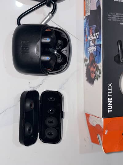 JBL tune flex . USA official . 10/10 . Used for very small time