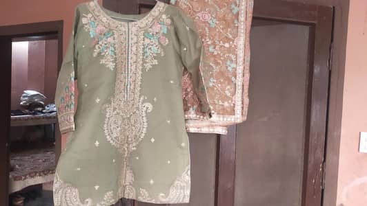 only serious buyer contact us  plzz. fix price