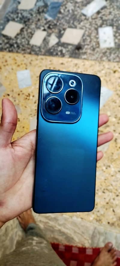 Infinix Hot 40