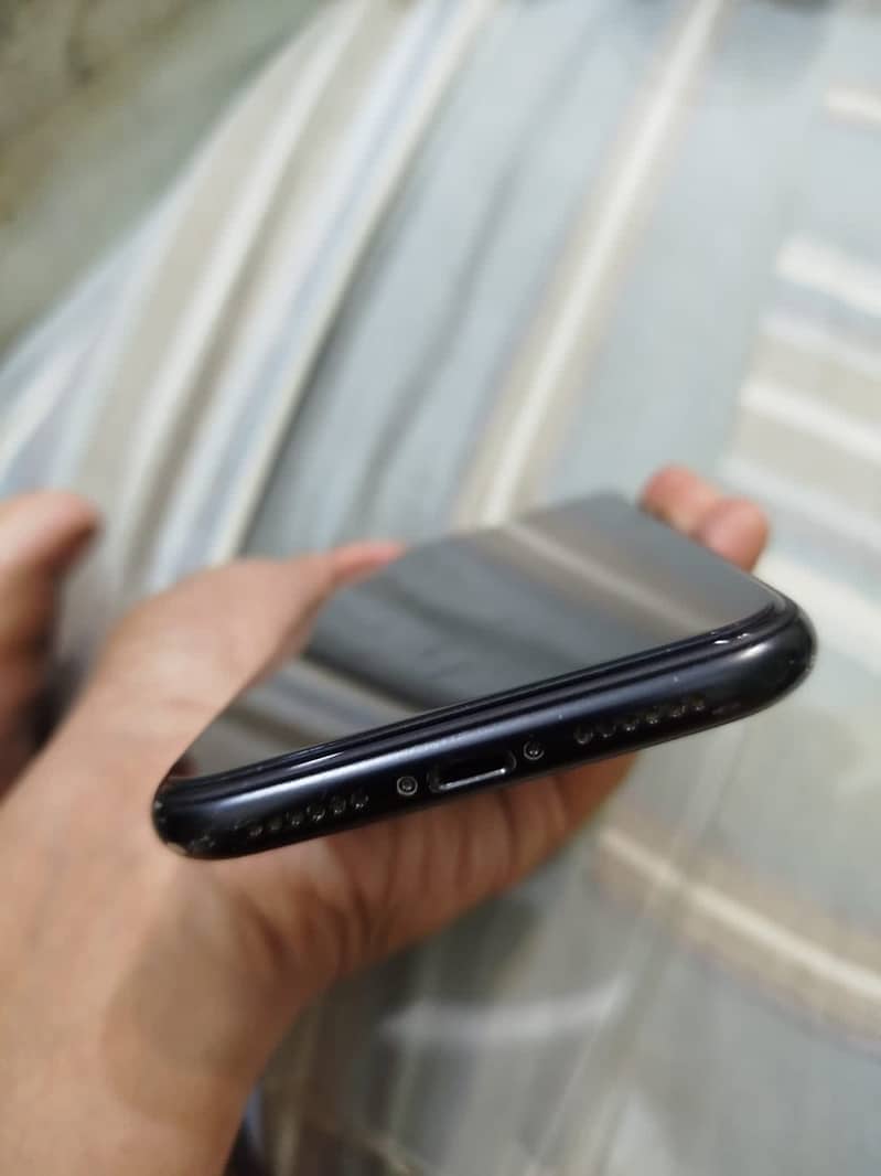 Apple iPhone XR 3