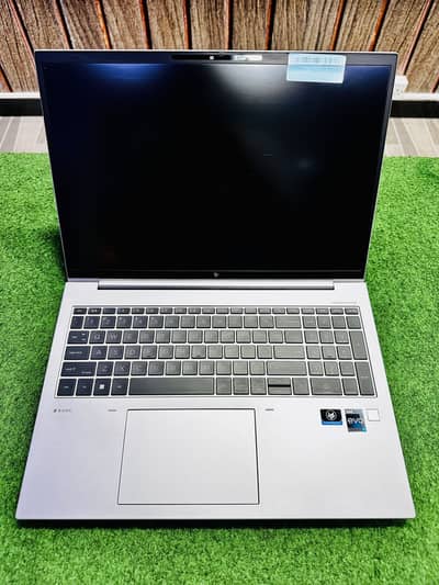 Hp Zbook firefly 16 G9