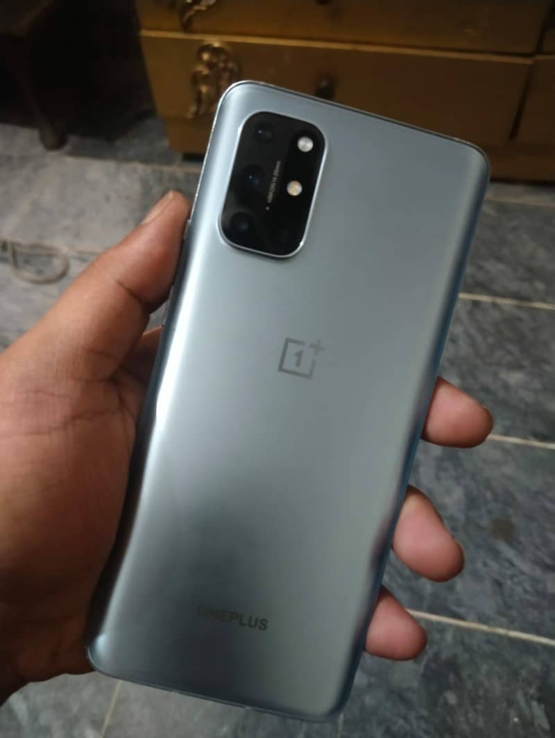 One Plus 8T 1
