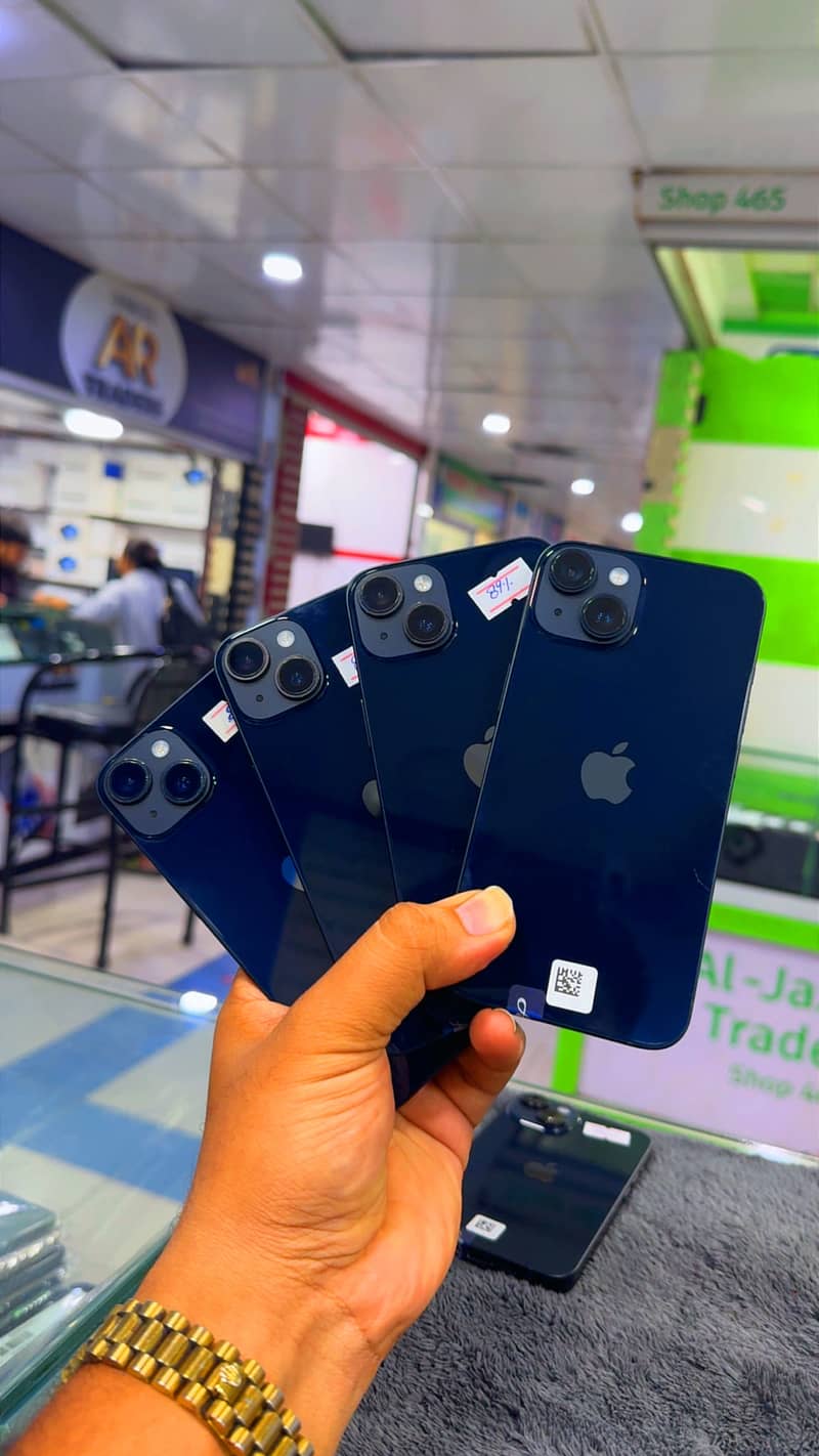 Apple iPhone 13 2