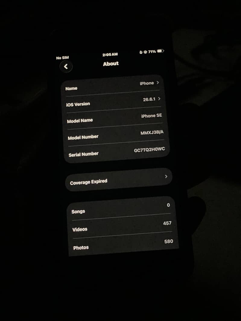 Apple iPhone SE 3rd generation 2022 model 5