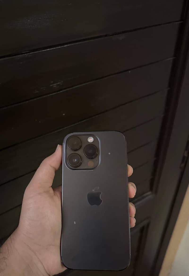 Apple iPhone 14 Pro 0