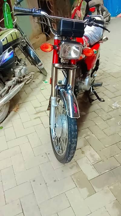 Honda cg 125 brand new condition aplaied for