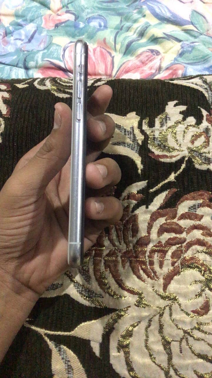 Apple iPhone 11 Pro 0