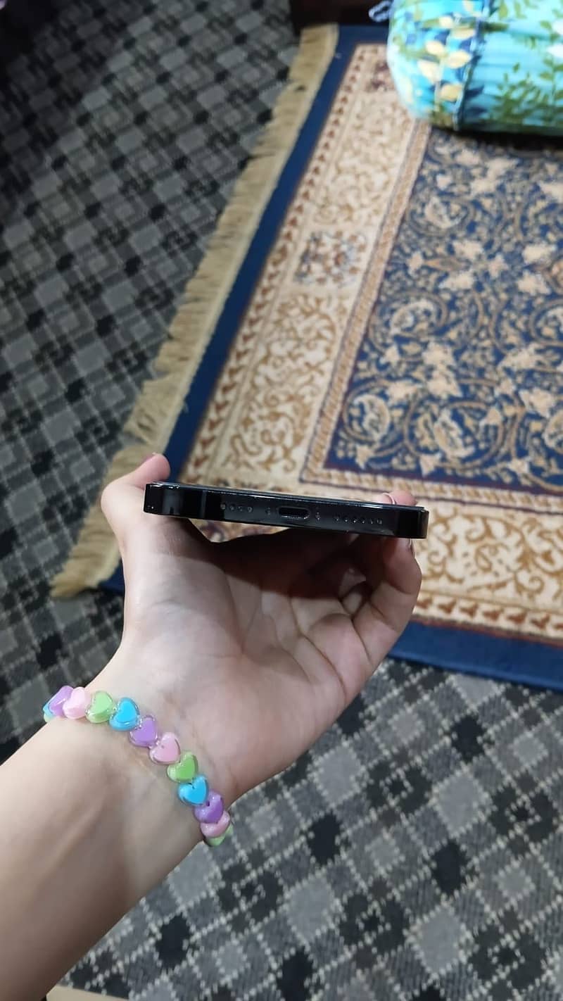 Apple iPhone 14 5