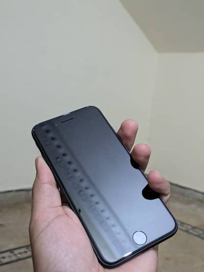 Apple iPhone SE 3