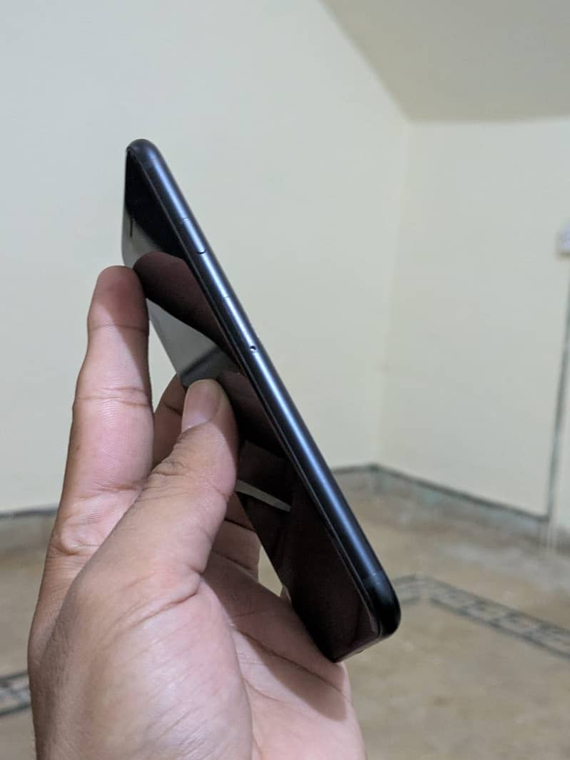 Apple iPhone SE 3 1