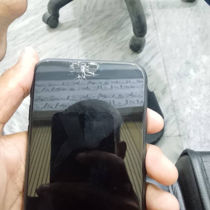 Apple iPhone 11 6