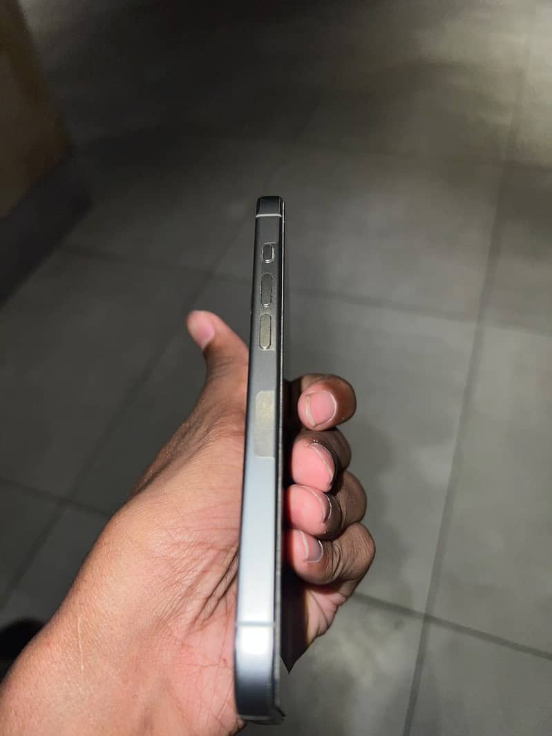 Apple iPhone 15 Pro 5