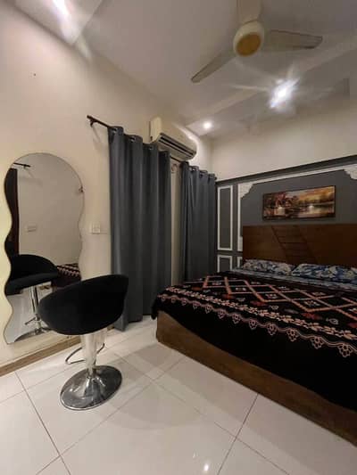 Daily Basis Apartment & Rooms Per day Perweek Short stay Available in E-11 Islamabad