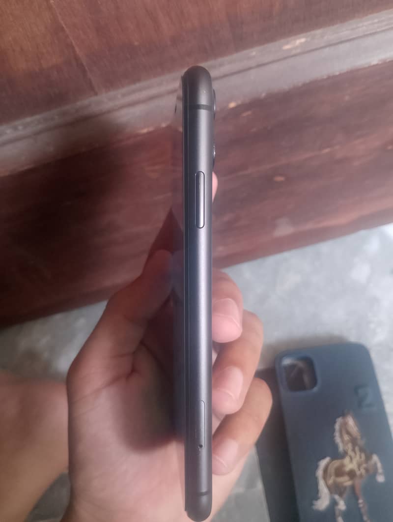 Apple iPhone 11 1
