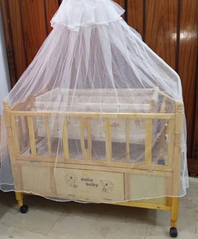 baby  coat with bed lock system tire used only 1 month