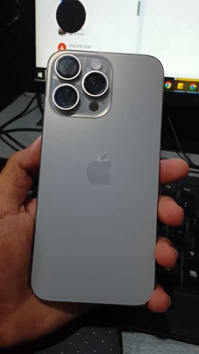 Applle iPhone 15 Pro Max jv