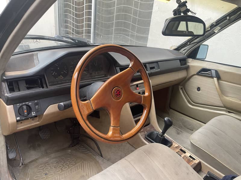 Mercedes E Class 2002 6