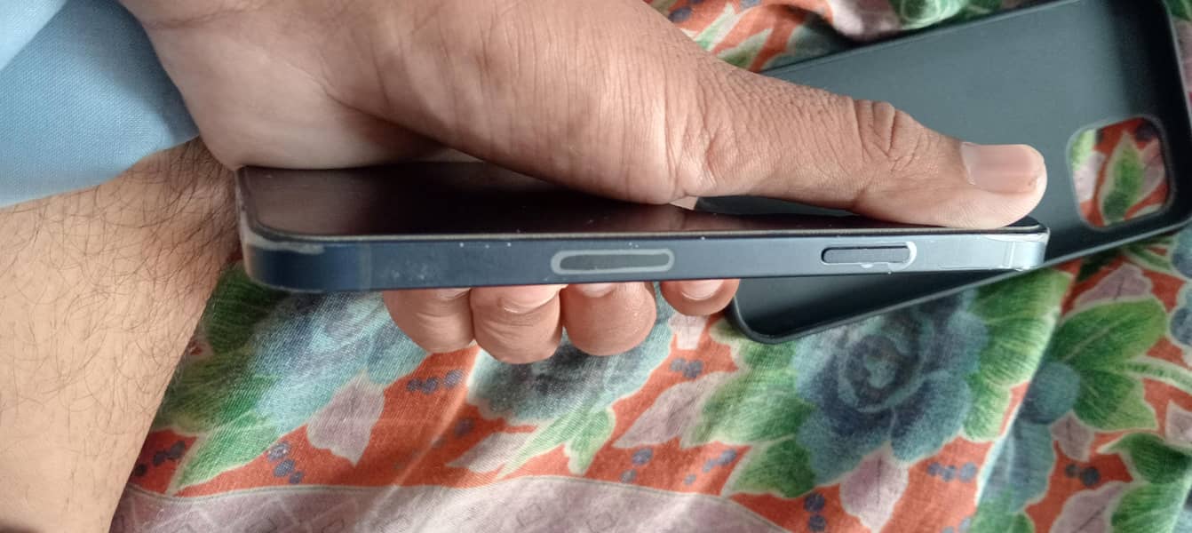 Apple iPhone 12 jv 5