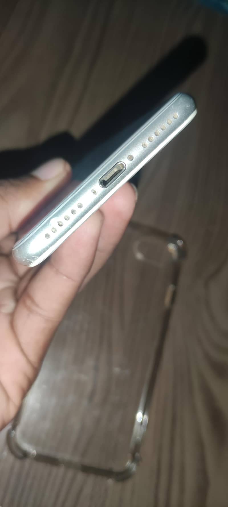 Apple iPhone 8 0