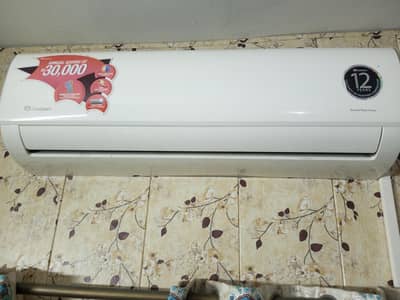 dawalance sprite ac for sale very good  condition final price 90 thous