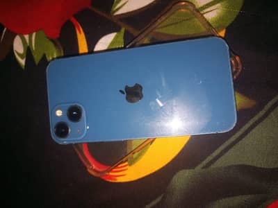 Apple iPhone 13