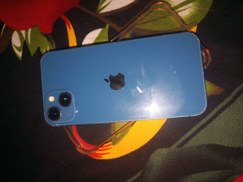 Apple iPhone 13 0
