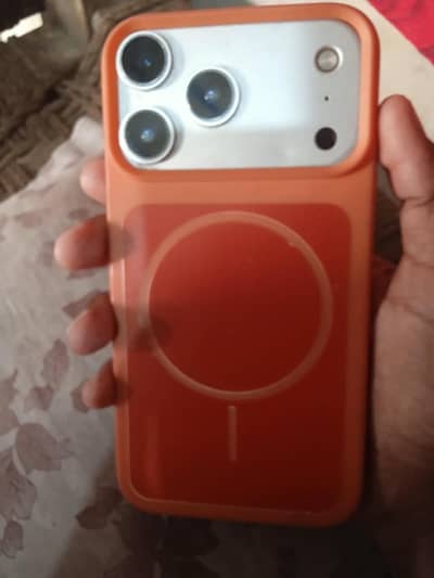 iphone xr convert 17 pro