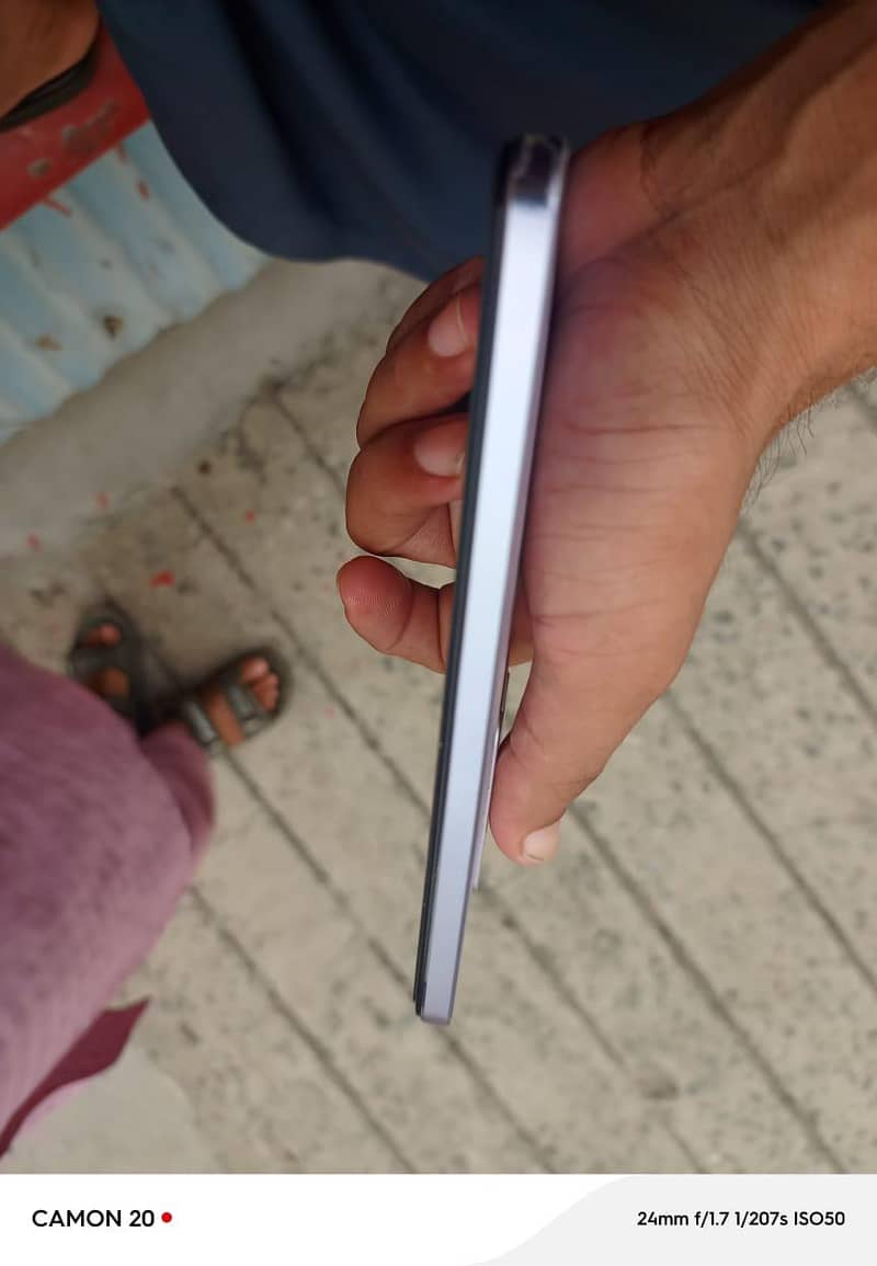 Model vivo v 27 e 3